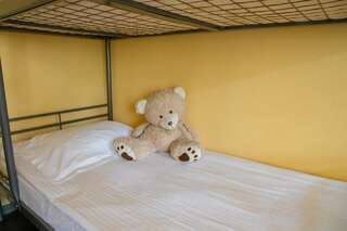 Гостиница Yellow Hotel Санкт-Петербург 5-местная комната семейная-4